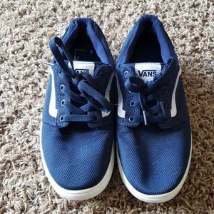 Mens Van's Skate Shoe Navy Size 10.5